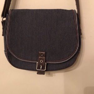 Thirty one crossbody purse